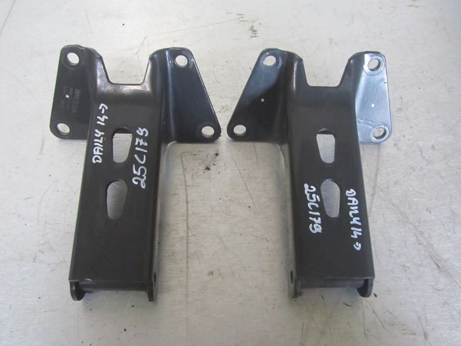 Iveco Daily 14-&gt;2.3 HPI Iveco Daily 14-&gt;2.3 HPI Iveco Daily 14-&gt;2.3 HPI mocowanie poduszka silnika x2