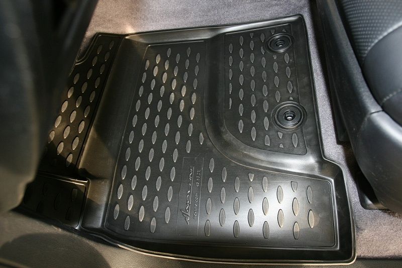 Toyota Land Cruiser 200 резиновые коврики в салон в багажник