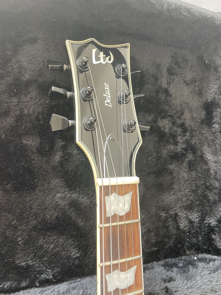 ESP LTD EC-1000 Black EMG com Case ESP