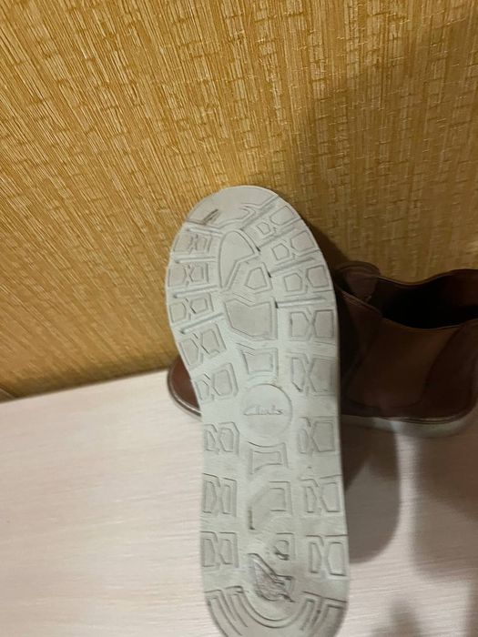 Шкіряне взуття Clark's, 41 розміру