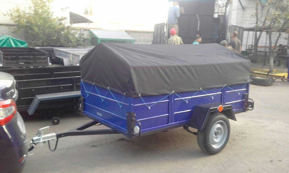 Міцний причіп до автомобіля  від заводу виробника 2000*1300*400