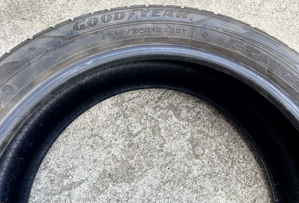 4x opony zimowe 215/50 r19 93T Good Year UltraGrip Performance (8mm)