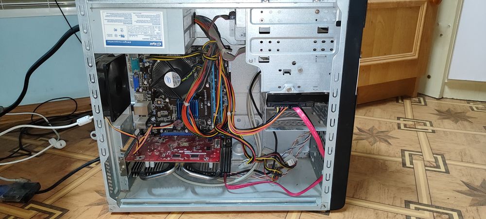 Продам старий комп'ютер(Б/У)