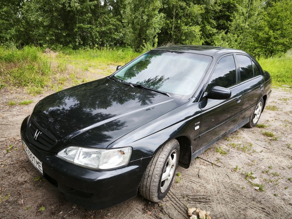 Хонда Акорд 6.  Покоління2001року. Модифікація CG8. Двигун f18b2.136кс