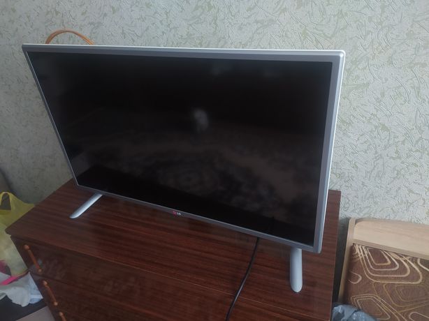 Продам телевізор LG32LB570U