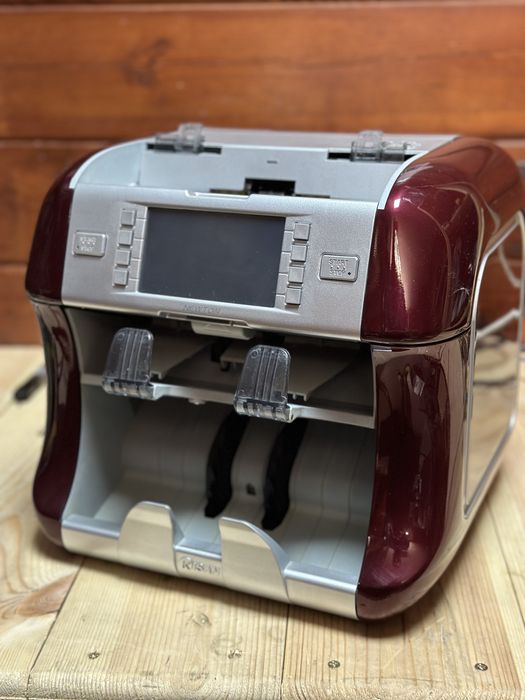 Kisan Newton. Лічильник сортувальник банкнот. Перерахунок грошей