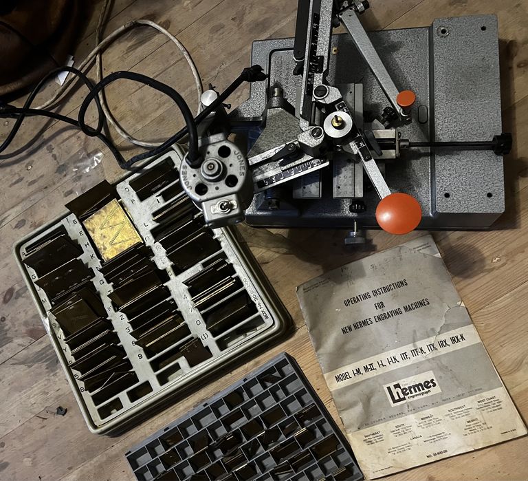 Ручна гравіювальна машина New Hermes Engravo Graph, інструкція+форми