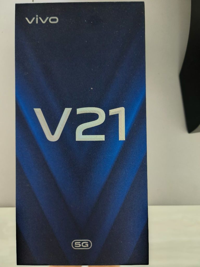 Telefon VIVO v21