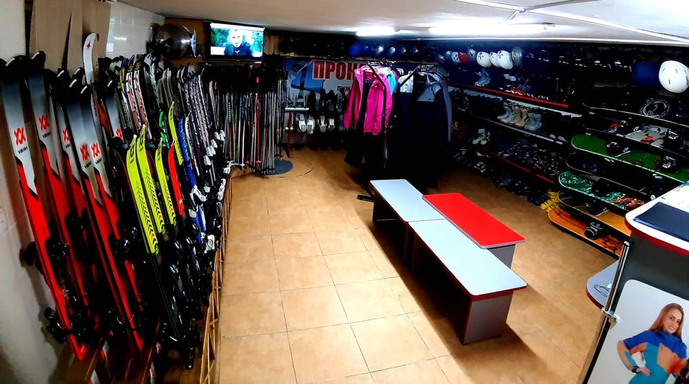 Терміново!!! Лижи/борди/шоломи/костюми/маски
