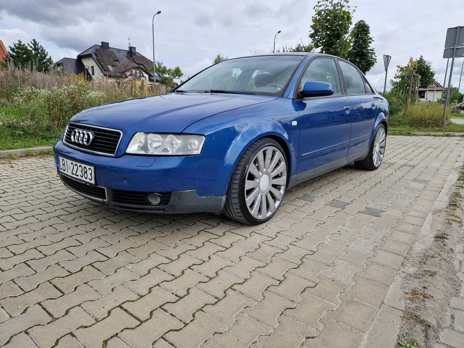 Audi A4 B6 2.4 V6 benzyna 2002r/automat,niski przebieg,subwoofer/