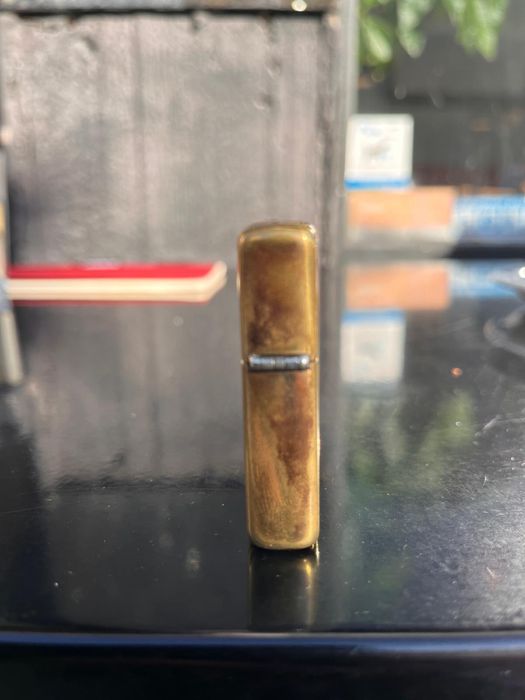 Zippo vintage latão