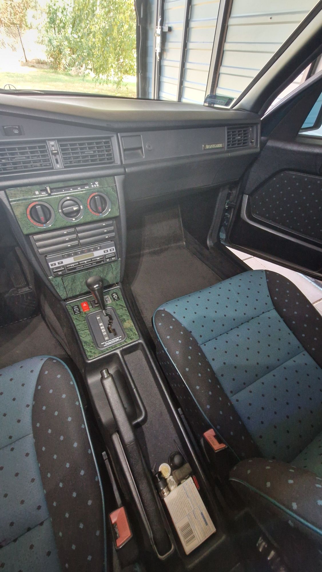 Mercedes w201 2.5D Avantgarde Verde