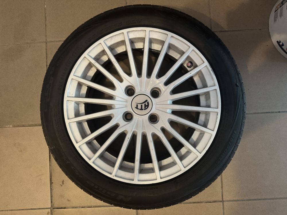 Opony Nexen, alufelgi OZ 4x100 195/50/R15