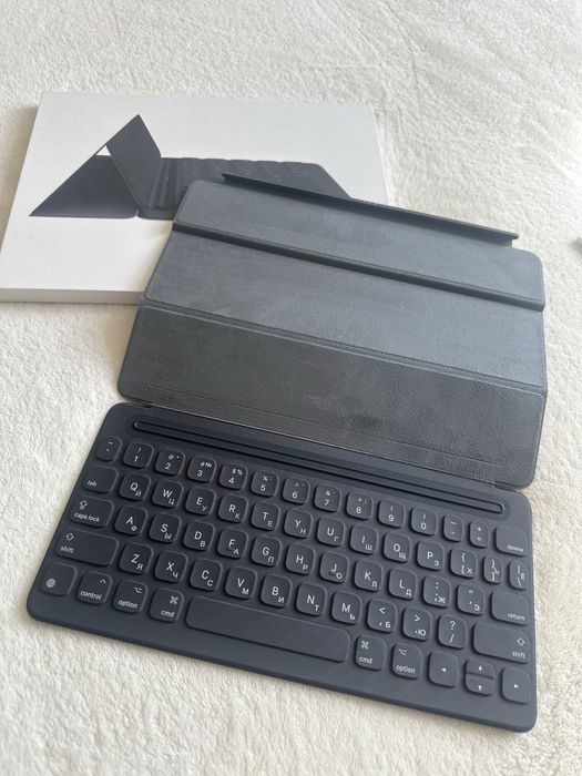 Клавіатура для iPad 10.5