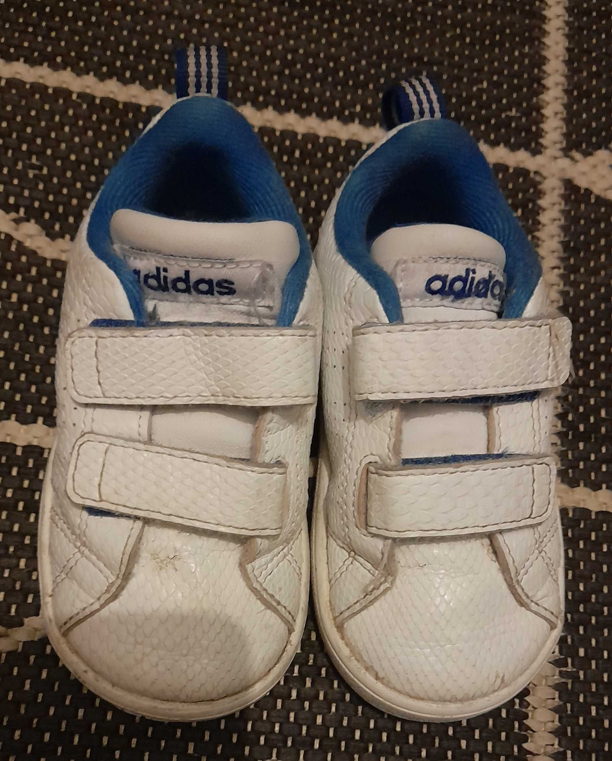 Tenis adidas brancos  21