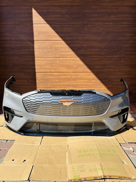 Бампер Ford mustang mach e GT бампер