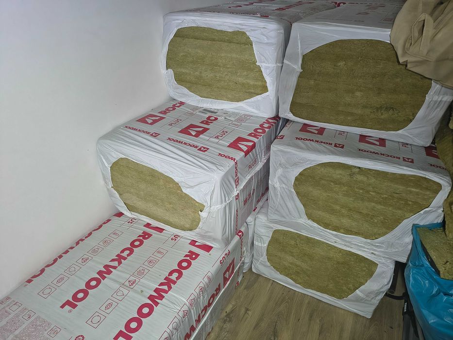 Wełna Roockwool Ventirock Plus z lambdą 0,034.