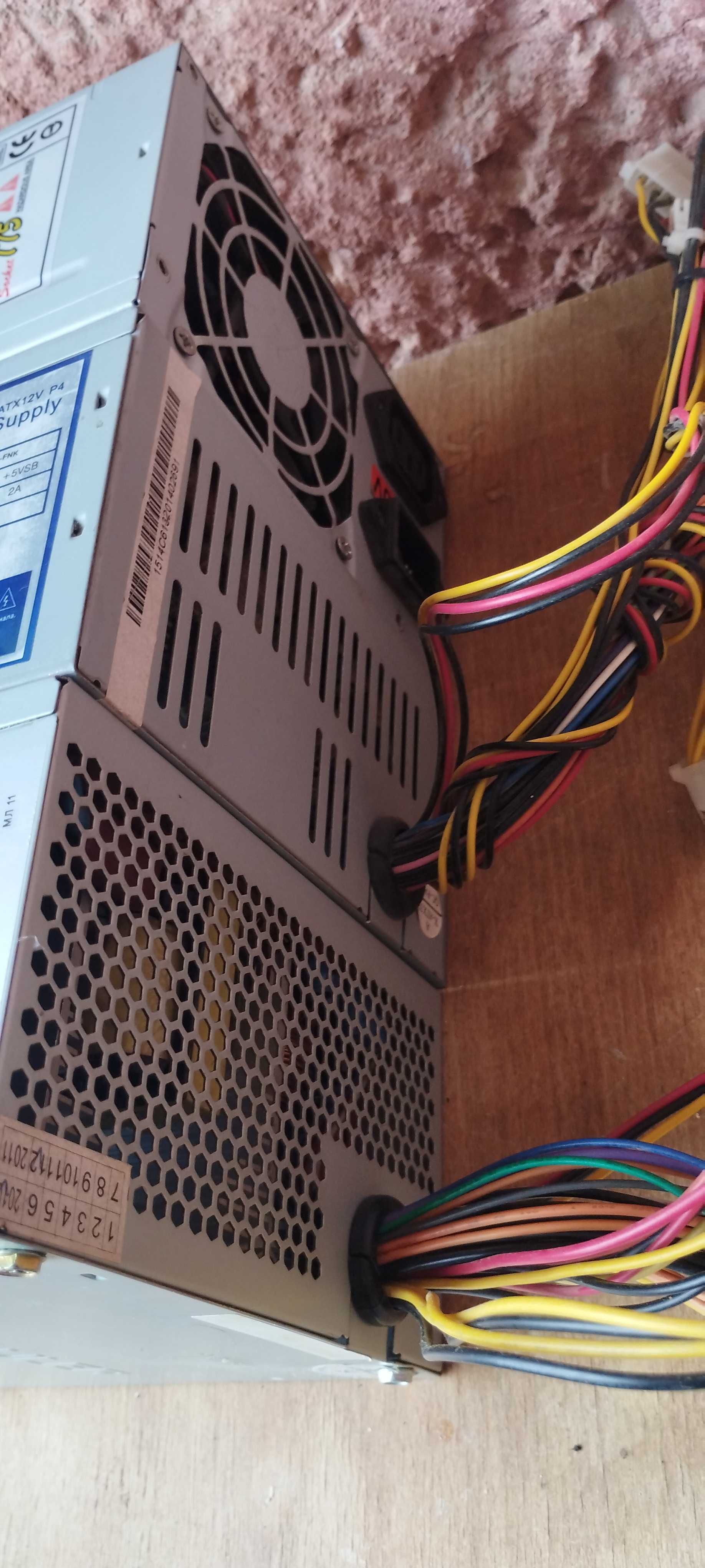 Блок живлення Xilence  ПК 330-400Watt