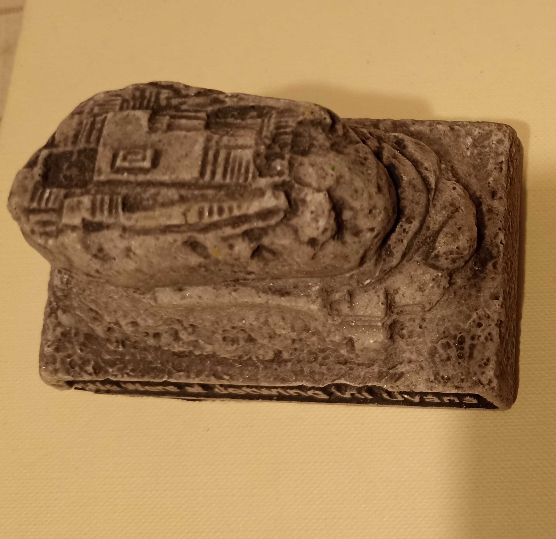 Kamień pamiątkowy z jetwing vil uyana sigiriya na Sir Lance