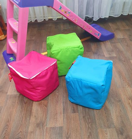 Пуфики - кубики разноцветные, подойдут для детей