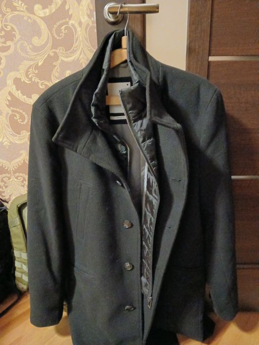 Пальто мужское Reserved 50 L черное весна/осень