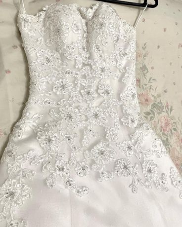 Дуже красива весільна сукня, розмір S