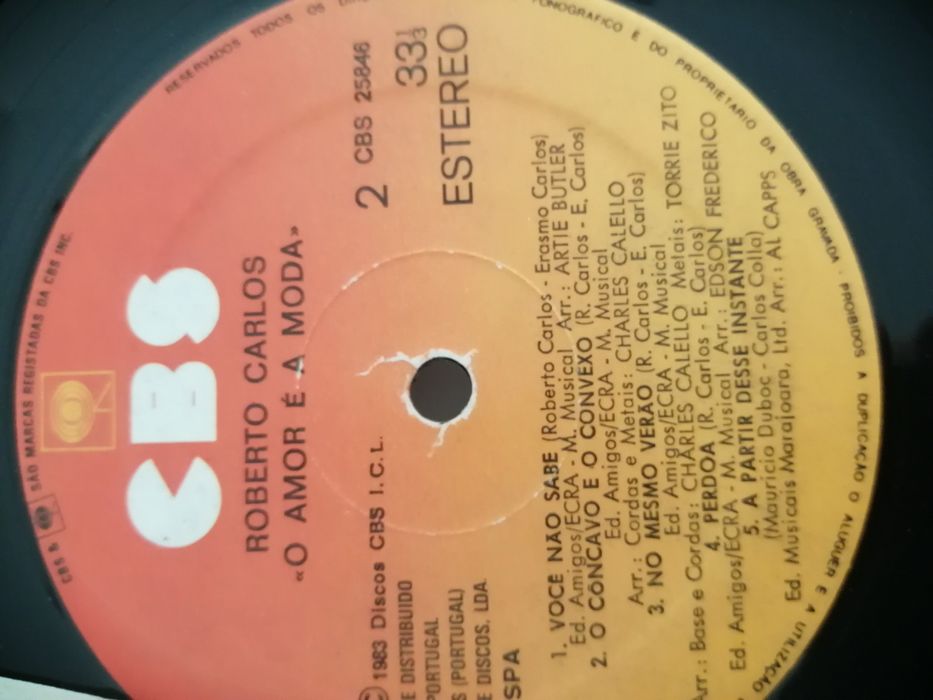 Vinil Roberto Carlos - O amor é a moda"	disco de vinil como novo!!*