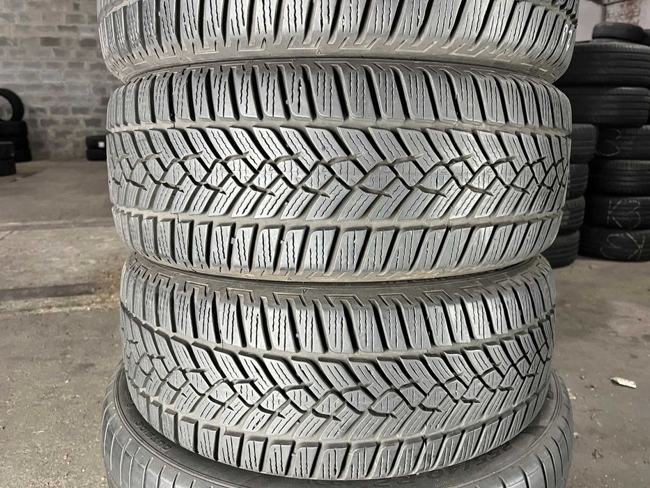 GS1252 Зимові шини 205/50r17 Fulda Kristall Control HP2 комплект р17