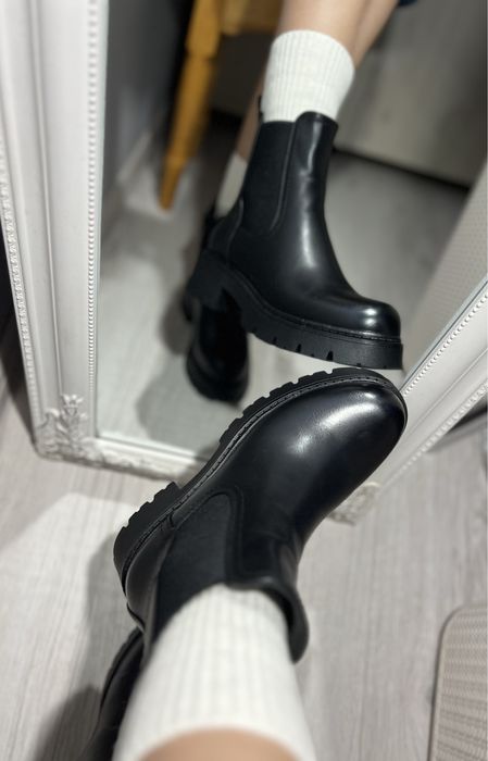 Демісезонні челсі 37, 40,41 розмір