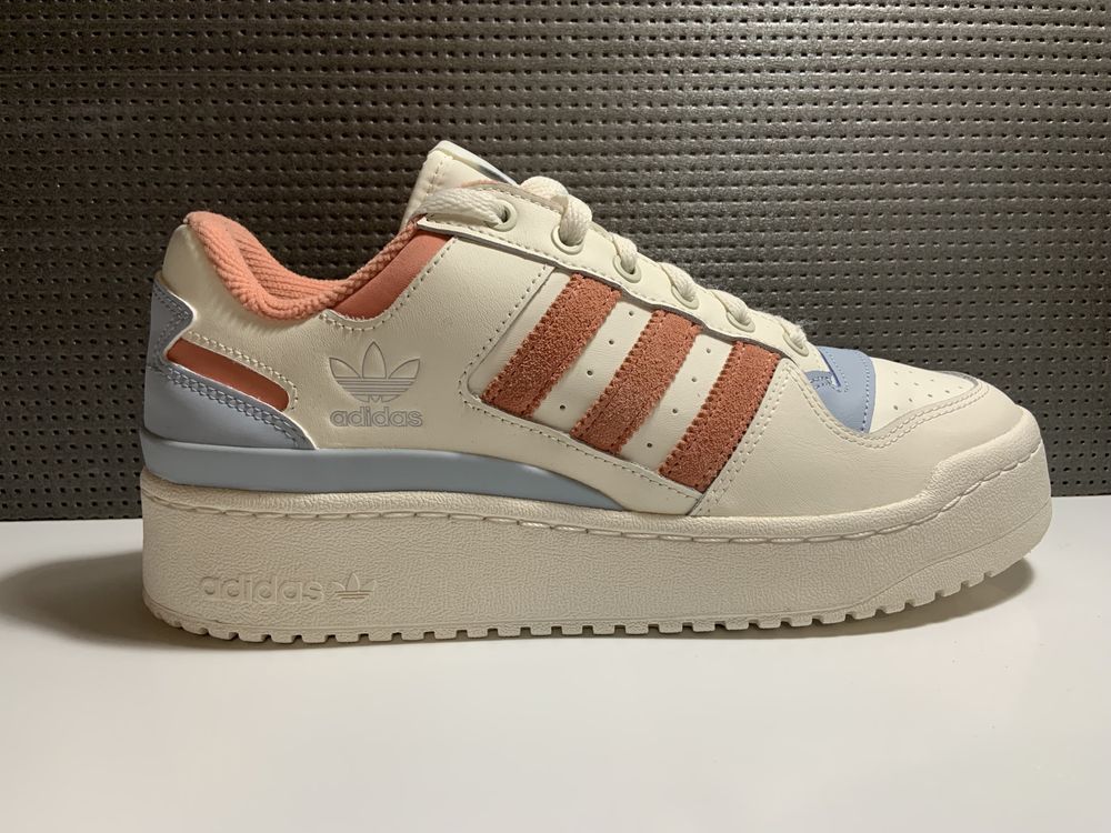 Кросівки Adidas Forum 42 р нові