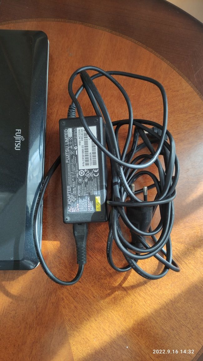 Ноутбук Fujitsu M2010