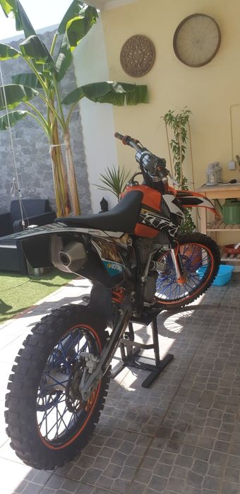 Vendo KTM 250cc c/revisão feita