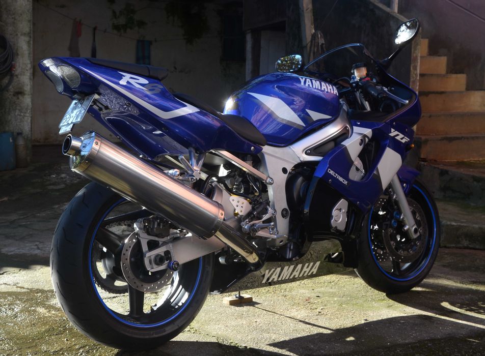 YAMAHA R6 2001 em excelente estado