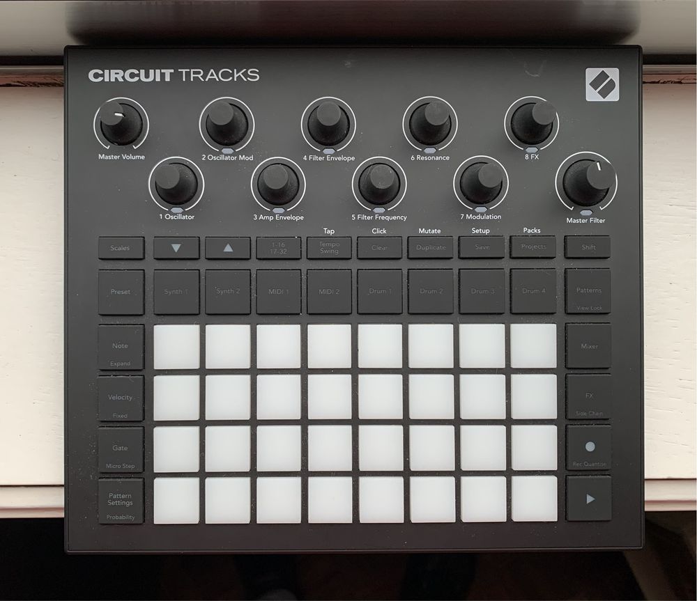 Circuit Tracks Novation