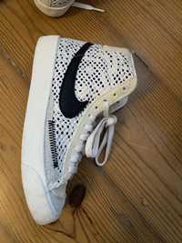 Nike Blazer Mid '77 tamanho 3,5