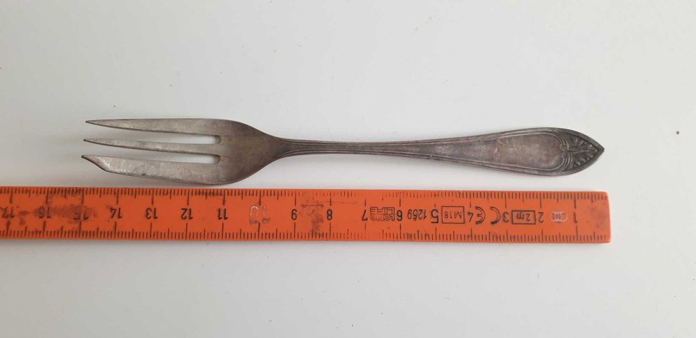 Starocie z Gdyni - Stare sztućce posrebrzane zestaw 11 widelczyków