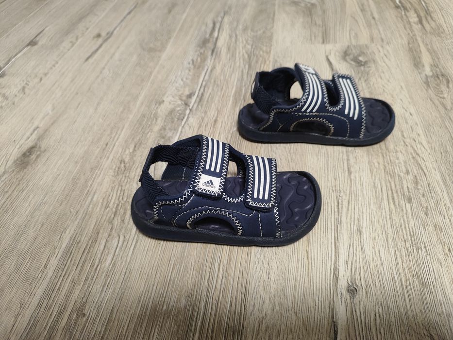 Босоніжки Adidas р-23