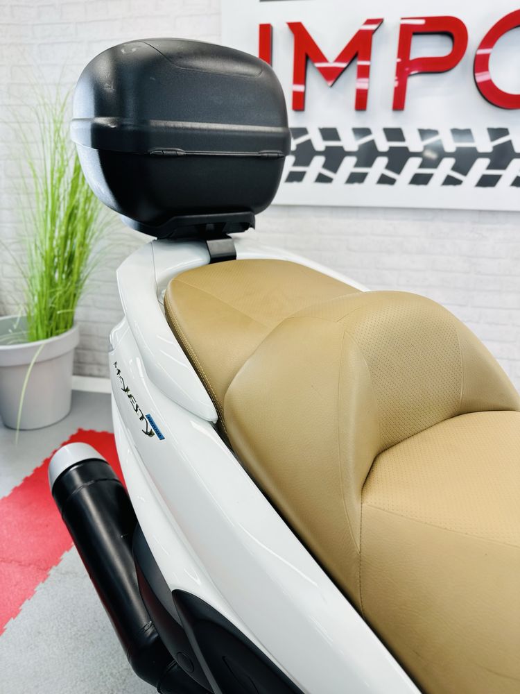 скутер Yamaha Majesty 400cc в ідеальному стані тільки з Японії