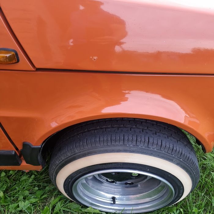 Samochód osobowy Orginał lakier Fiat 126p Pomarańczowy