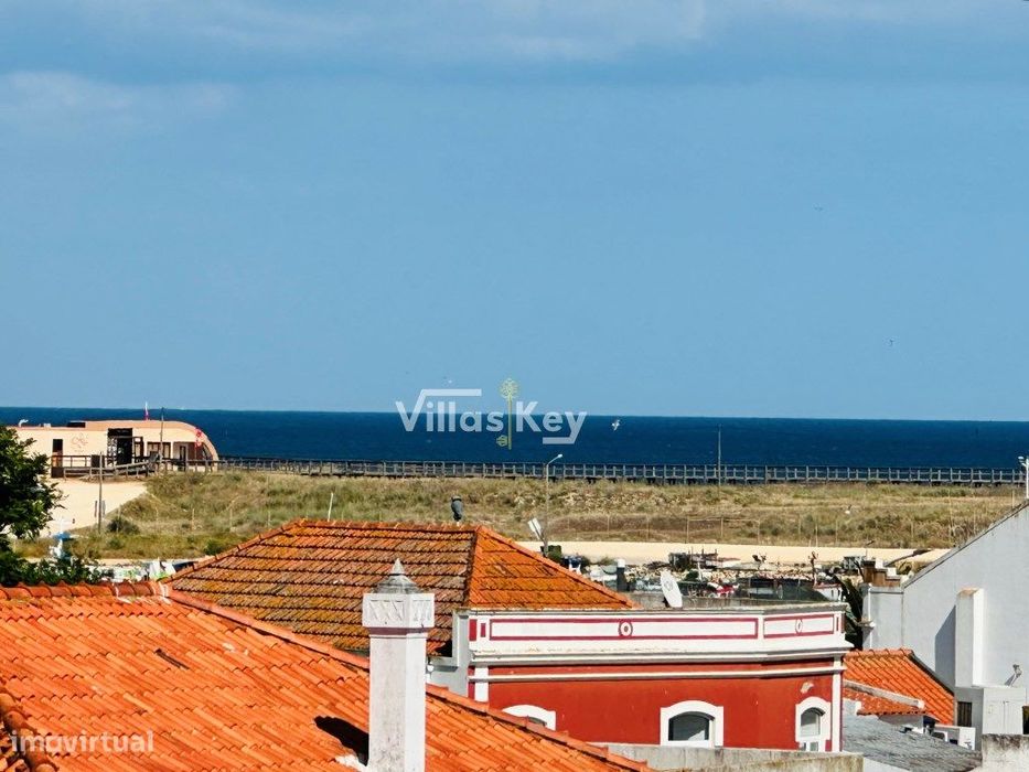 Apartamento T2 com Vista Mar no Centro de Lagos - Totalmente Remode...