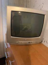 Стара модель телевізор lg в гарному стані
