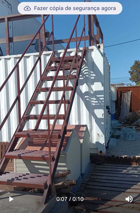 Casa / Oficina em contentores maritimos