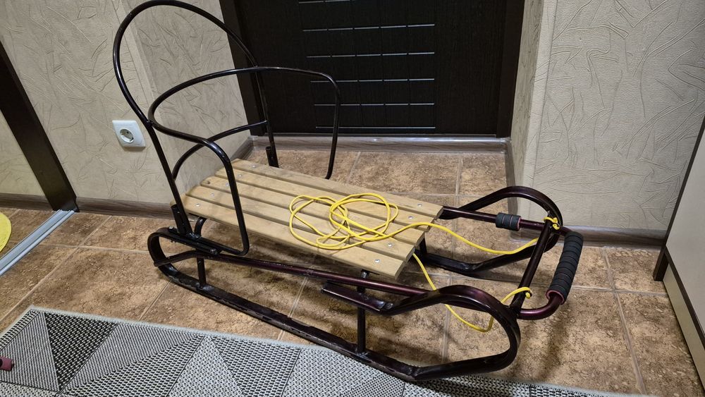 Санки зі спинкою дитячі