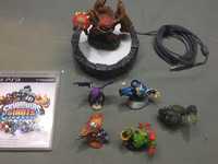 Conjunto de figuras + plantaforma para PS3