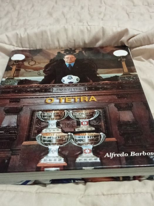 Trinta livros que estão nestas 8 fotos excelente estado