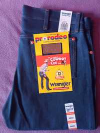 Jeansy Wrangler 13MWZ Cowboy Cut