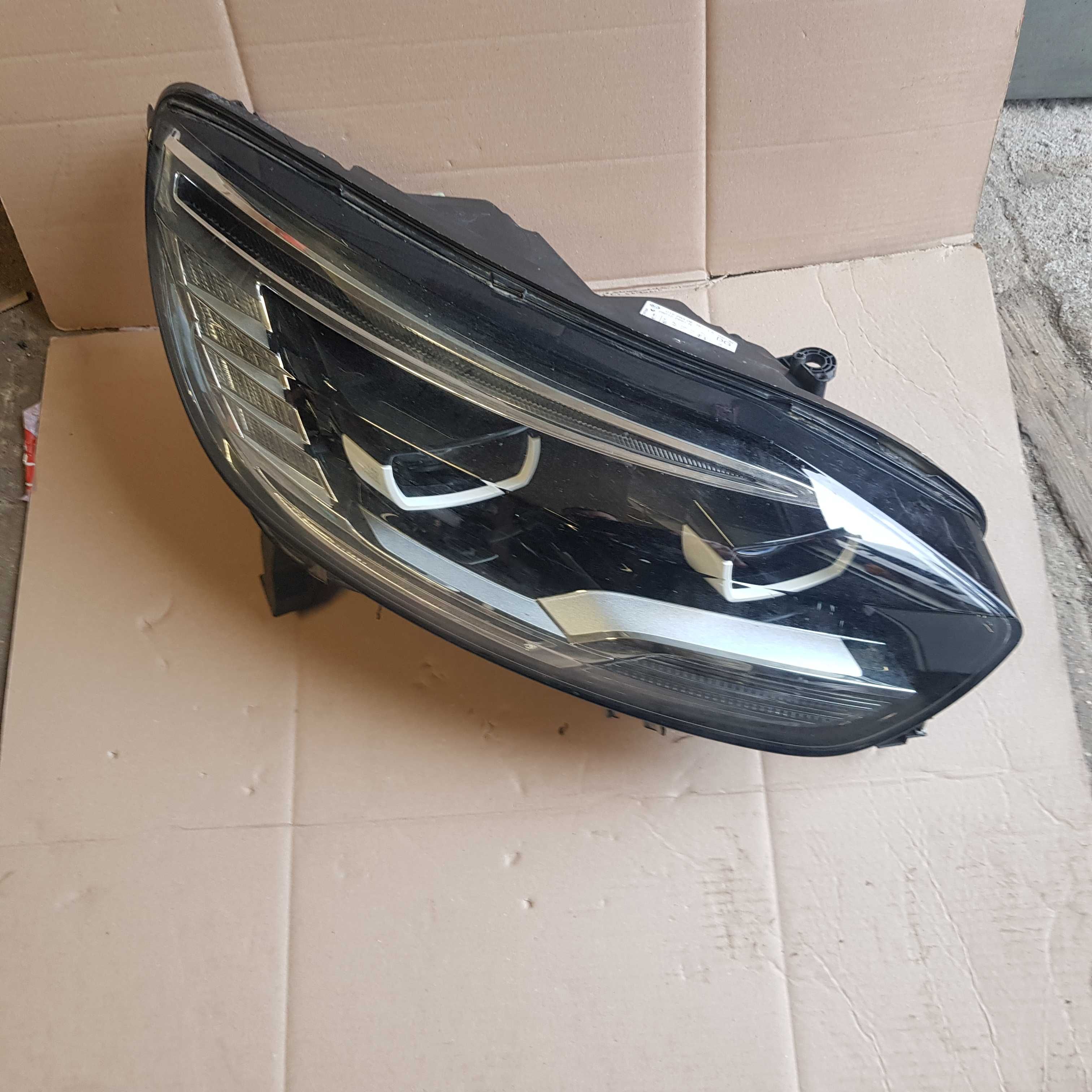 lampa przód Renault Scenic 4 fulled