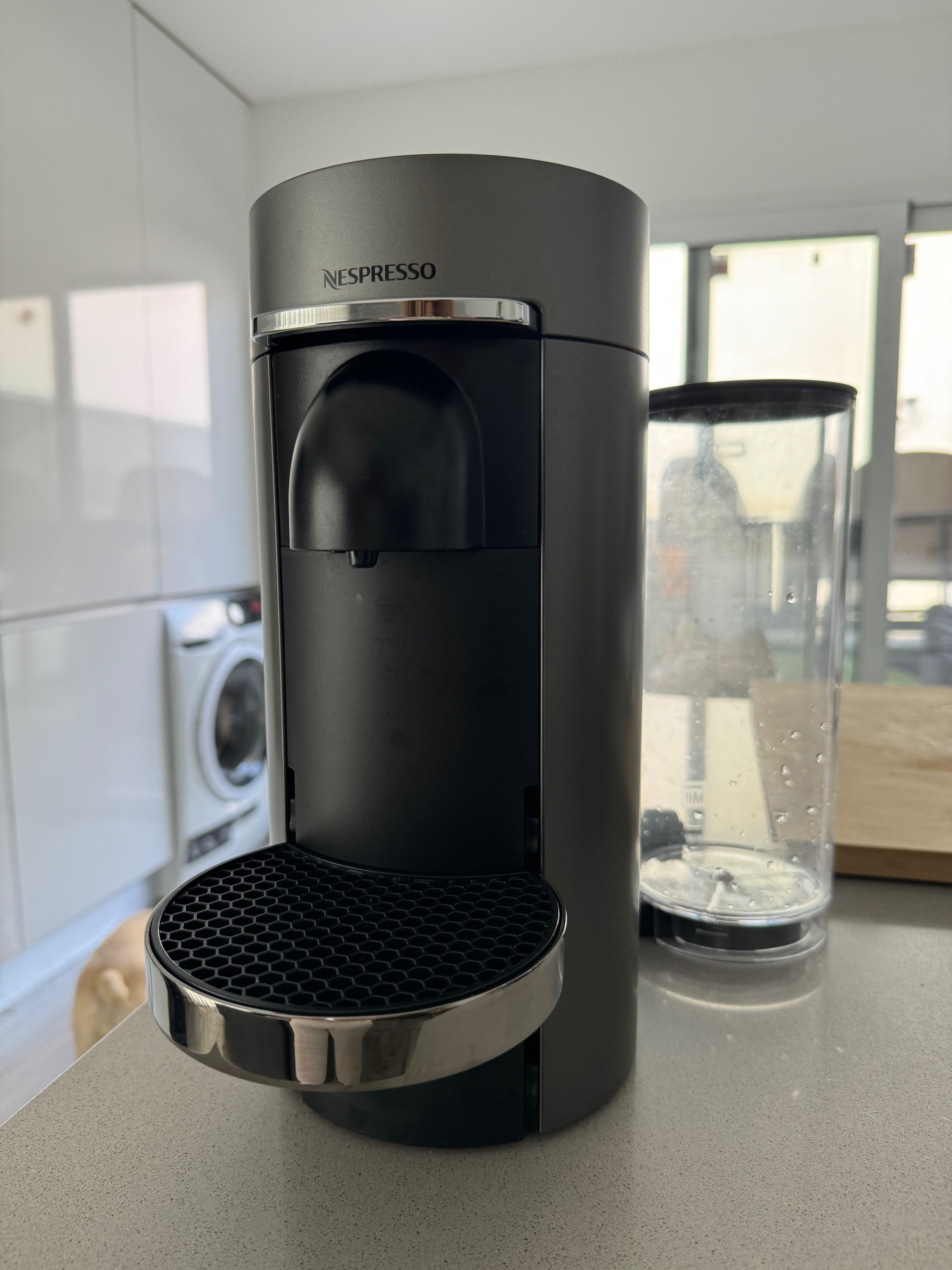 Nespresso VertuoPlus Deluxe Titan D