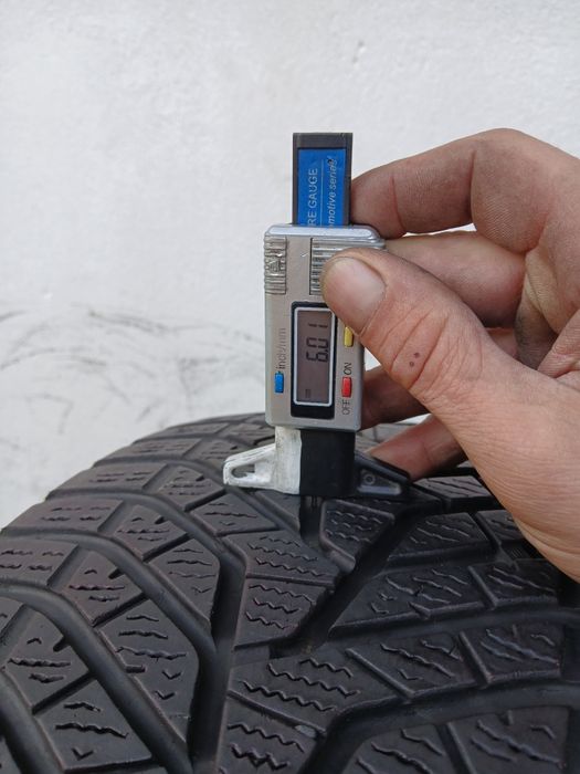 Розпаровка Yokohama 245 45 R 20 1шт Зима (0021) Резина 2021рік