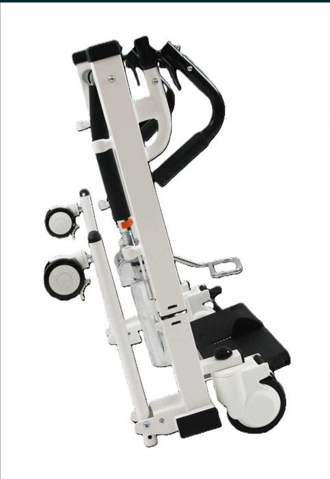 Транспортувальне крісло з туалетом для догляду за хворим